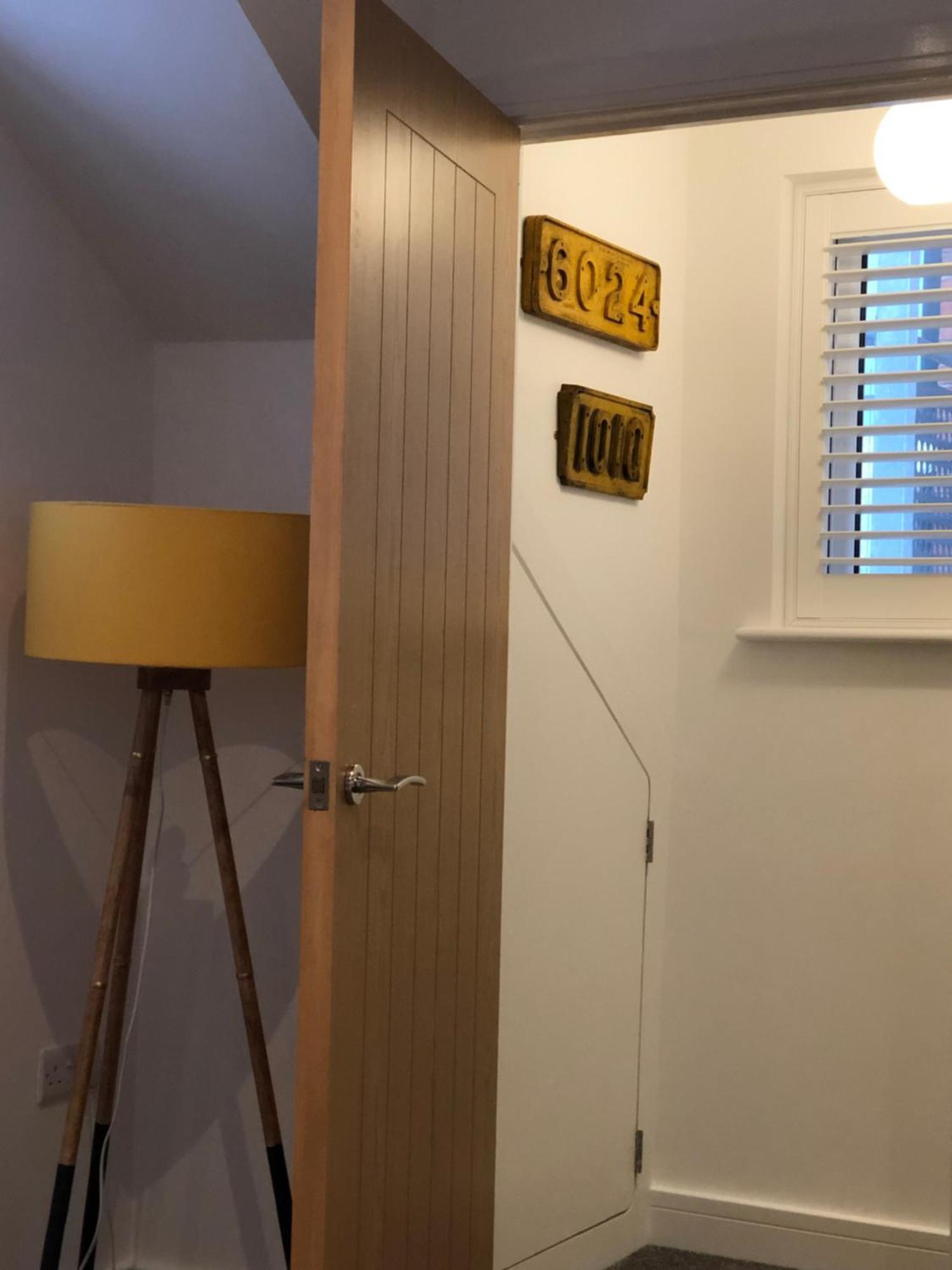 Вилла Retro Retreat, Sea View, Free Parking & Ev Plug-In Уитби Экстерьер фото